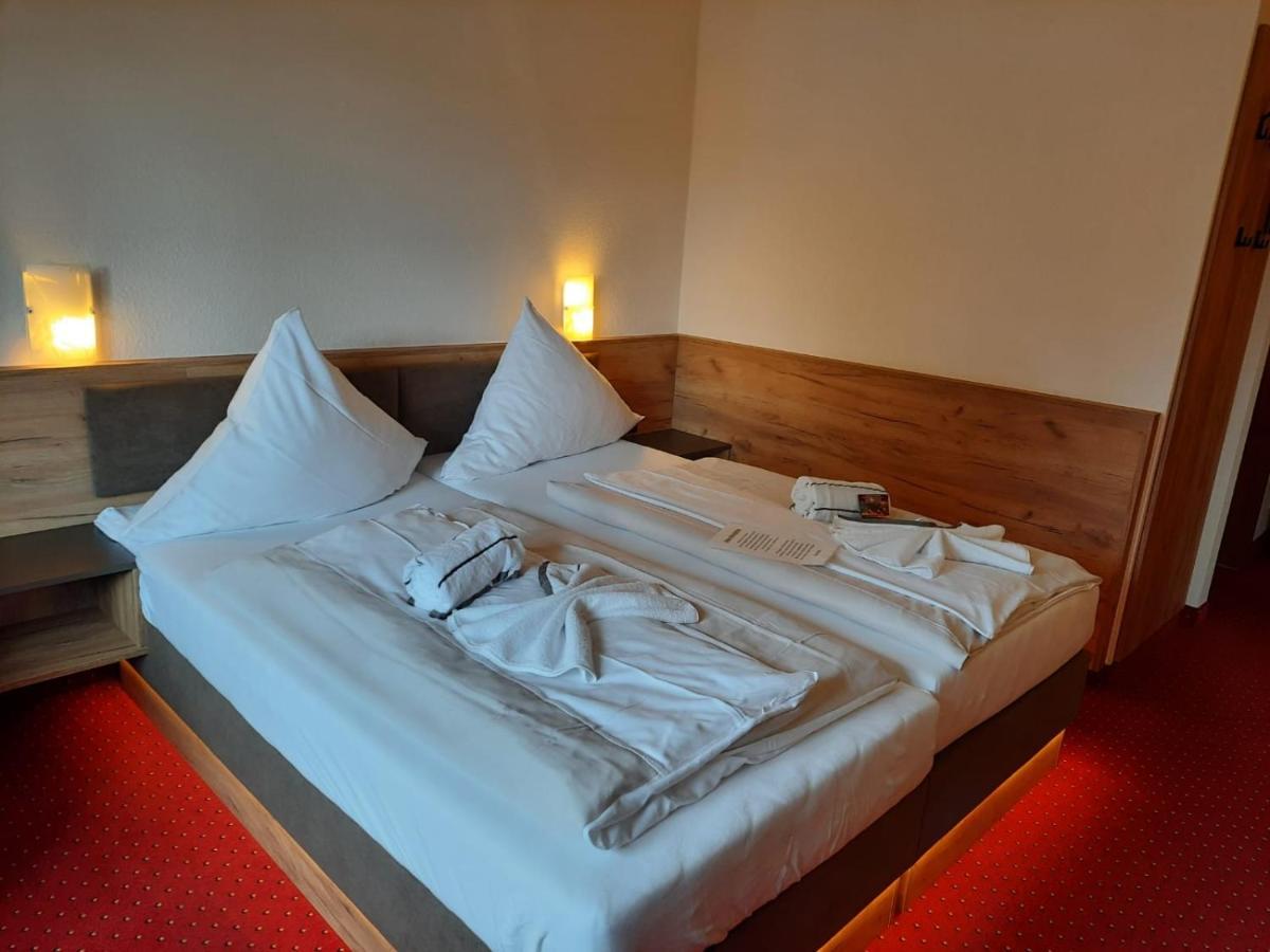 Hotel Haus Krone Bexbach Exterior foto